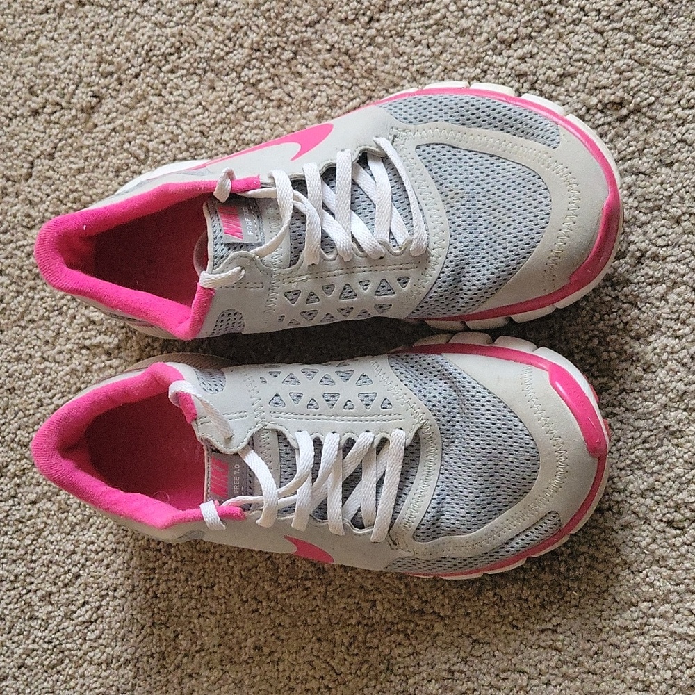 Nike Free7 sneakers